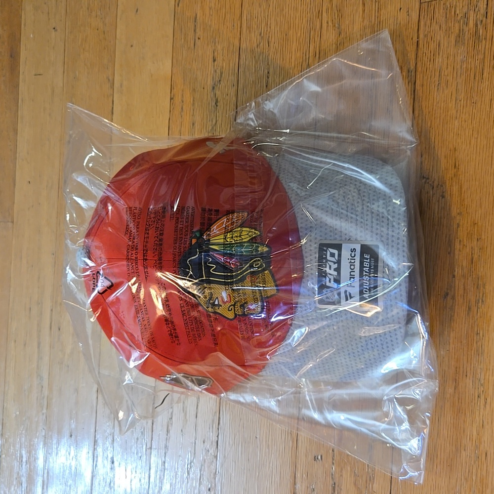 NWT NHL Chicago Blackhawks Fanatics 2020 Locker Room Pro Authentic Adjustable Ha - Picture 13 of 14